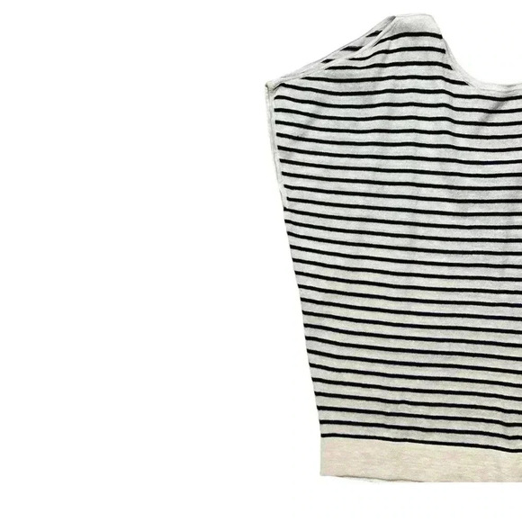 Lilly Pulitzer Cold Shoulder Linen Cotton Striped SweaterSize: S/M - Picture 3 of 7
